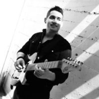 Guitar lessons - Los Angeles - Red Pelican Music - Sebastien 3