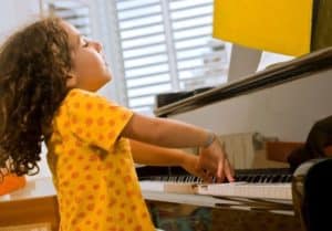 piano lessons student